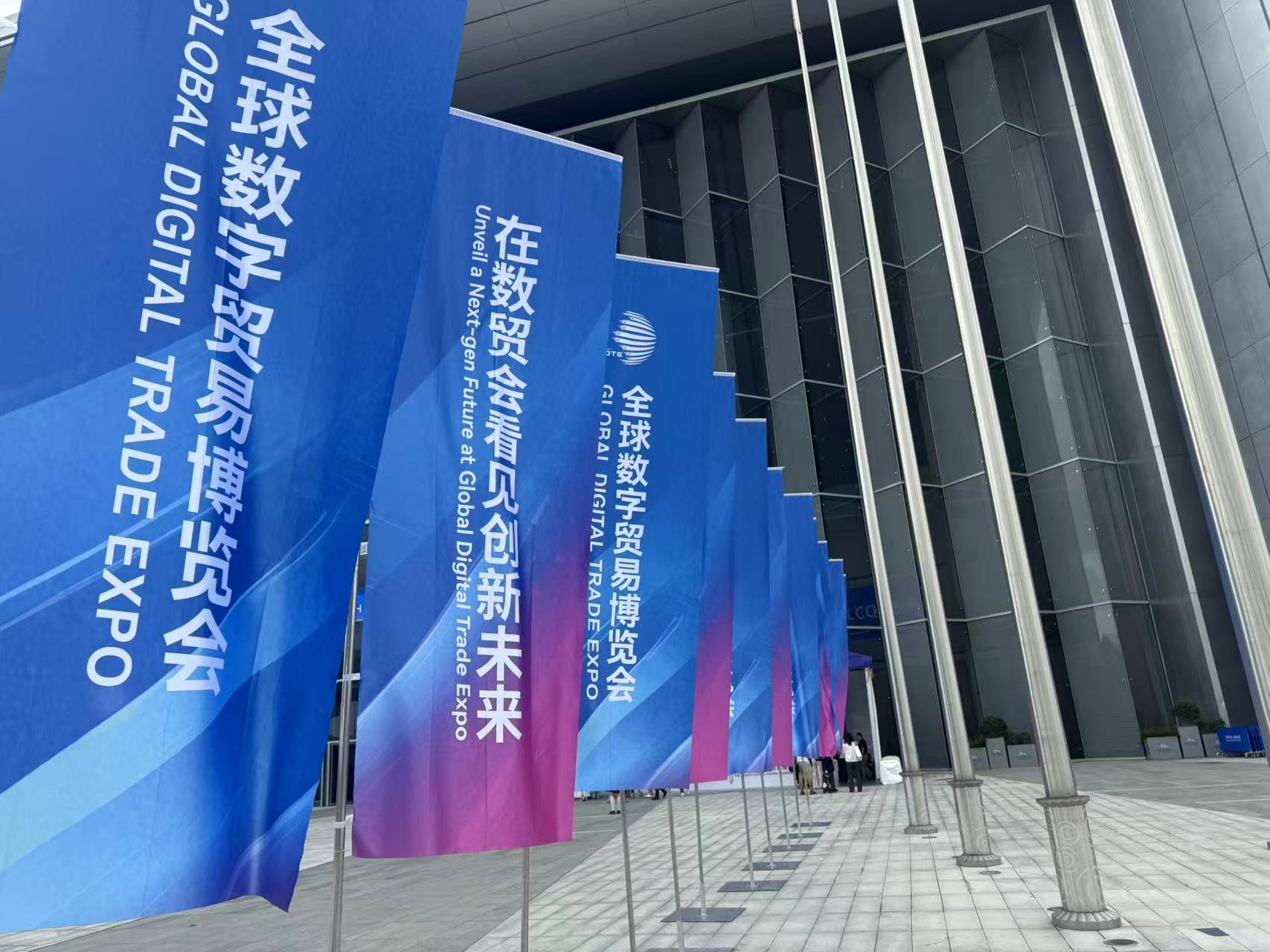 1758724578259333.jpg eb5181471b240325606f861aa5771ca.jpg